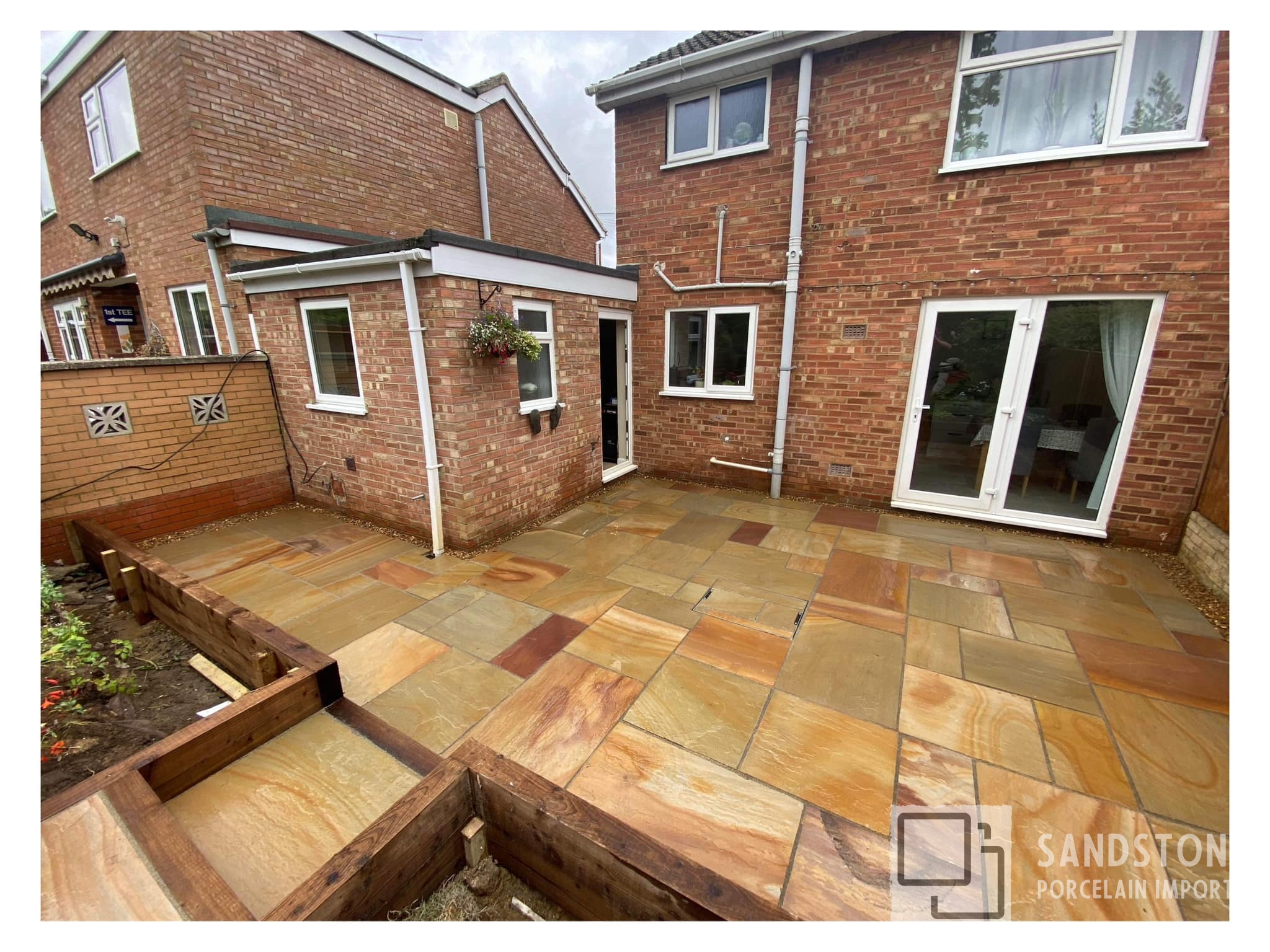 Rippon Buff Indian Sandstone Paving Slabs – Riven - Sandstone Porcelain ...